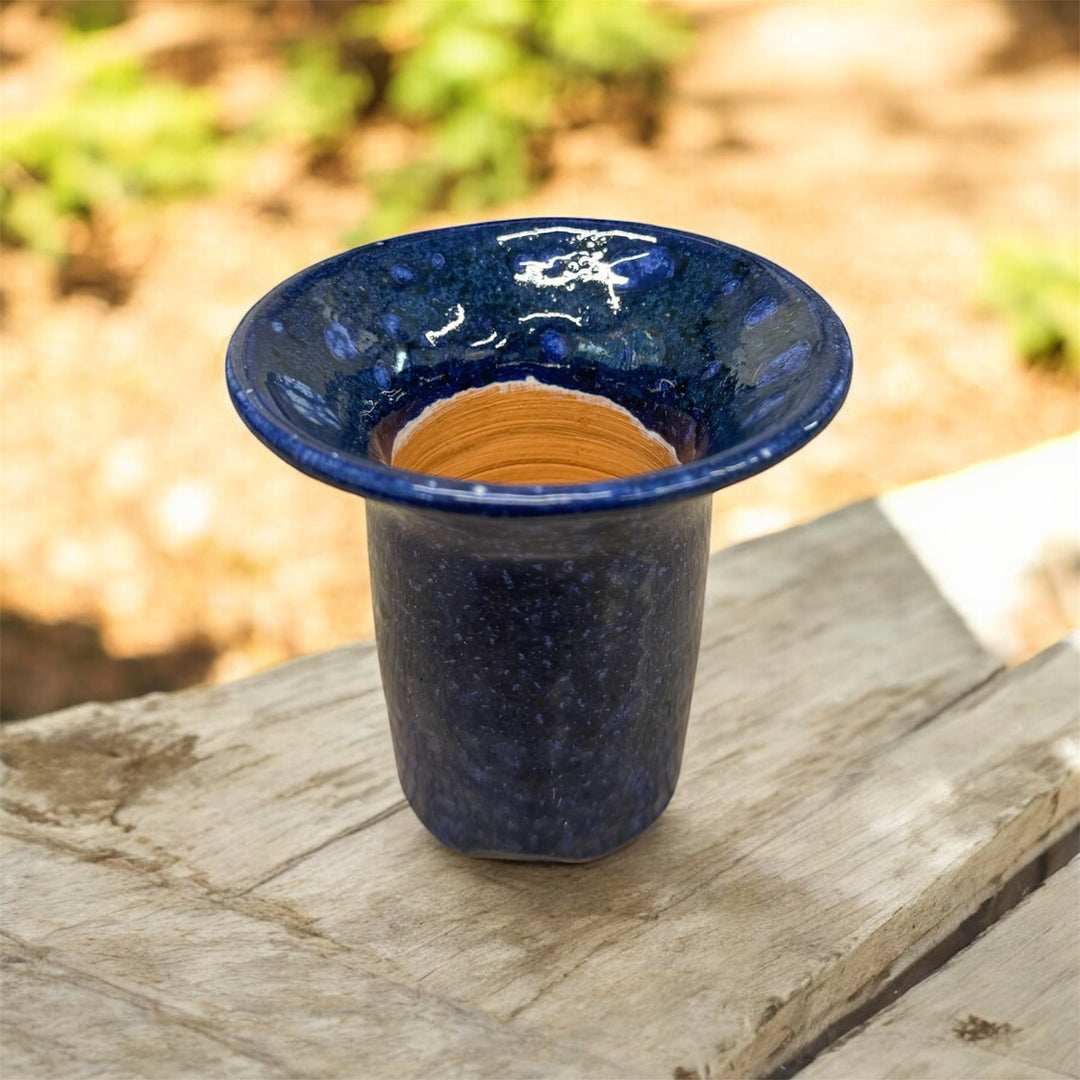 Enamelled trumpet-shaped vase for Neofinetia